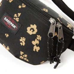 Eastpak Banane Springer 2 Litres Flower Shine Black 10 Eastpak Banane Springer 2 Litres Flower Shine Black -Delsey Paris Magasin banane springer 2 litres flower shine black 3
