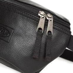 Eastpak Banane Springer 2 Litres Grained Black2 -Delsey Paris Magasin banane springer 2 litres grained black2 3