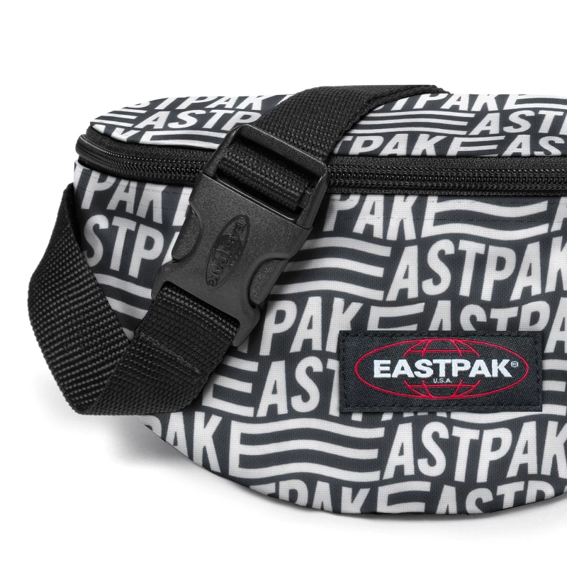 Eastpak Banane Springer 2 Litres Sculptype Black 6 Eastpak Banane Springer 2 Litres Sculptype Black – Image 4