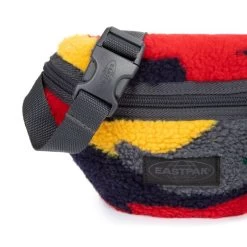 Eastpak Banane Springer 2 Litres Shearling Camo 8 Eastpak Banane Springer 2 Litres Shearling Camo -Delsey Paris Magasin banane springer 2 litres shearling camo 2