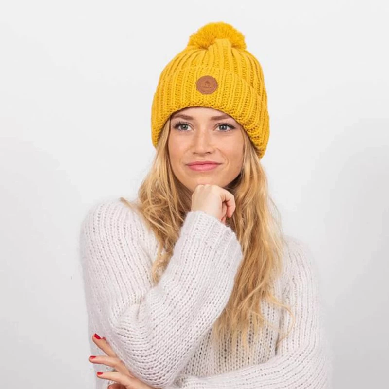 Cabaïa Bonnet Avec 3 Pompons Interchangeables Taille Unique B-52 Mustard 6 Cabaïa Bonnet Avec 3 Pompons Interchangeables Taille Unique B-52 Mustard – Image 4