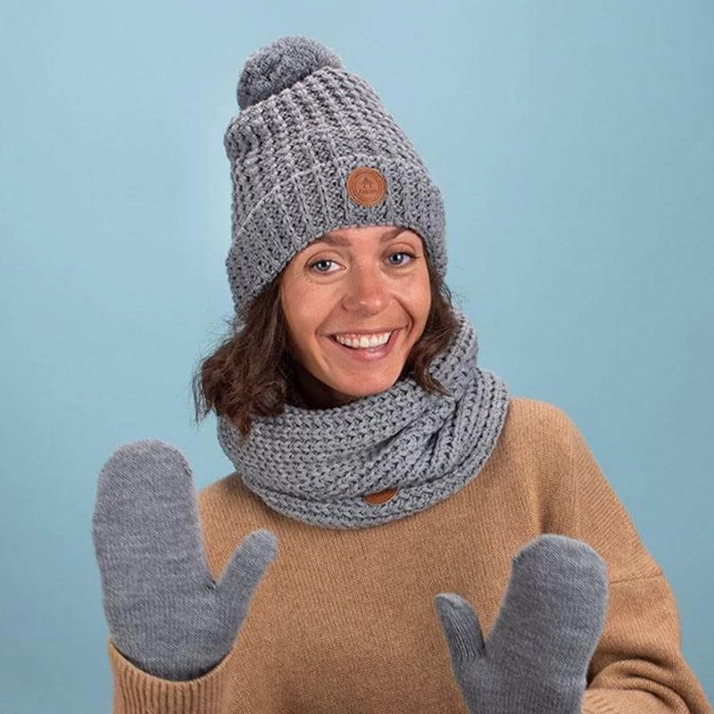 Cabaïa Bonnet Avec 3 Pompons Interchangeables Taille Unique Bandista Grey 6 Cabaïa Bonnet Avec 3 Pompons Interchangeables Taille Unique Bandista Grey – Image 4