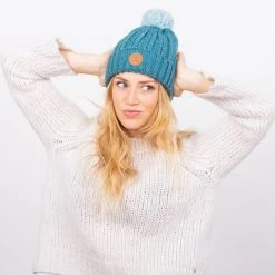 Cabaïa Bonnet Avec 3 Pompons Interchangeables Taille Unique Moscow Mule Oceano -Delsey Paris Magasin bonnet avec 3 pompons interchangeables taille unique moscow mule oceano 3