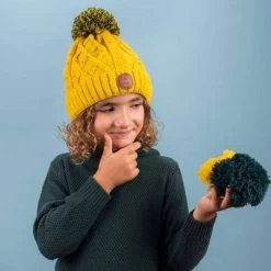 Cabaïa Bonnet Enfant 6-12 Ans Avec 3 Pompons Interchangeables Jus De Pomme Yellow 12 Cabaïa Bonnet Enfant 6-12 Ans Avec 3 Pompons Interchangeables Jus De Pomme Yellow -Delsey Paris Magasin bonnet enfant 6 12 ans avec 3 pompons interchangeables jus de pomme yellow 3