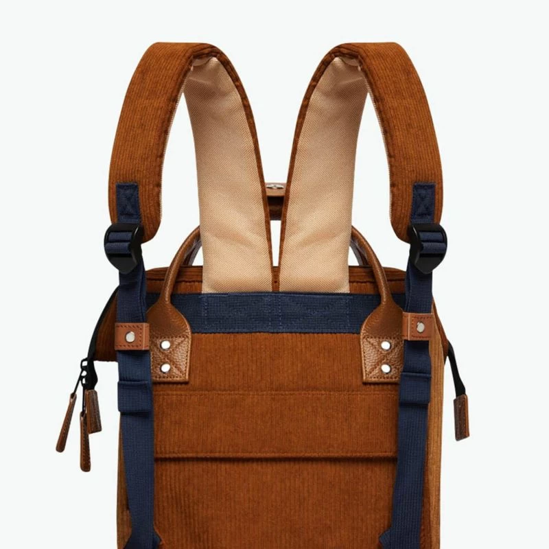 Cabaïa Sac à Dos Adventurer Mini 12 Litres + 2 Grandes Pochettes Canton 10 Cabaïa Sac à Dos Adventurer Mini 12 Litres + 2 Grandes Pochettes Canton – Image 8