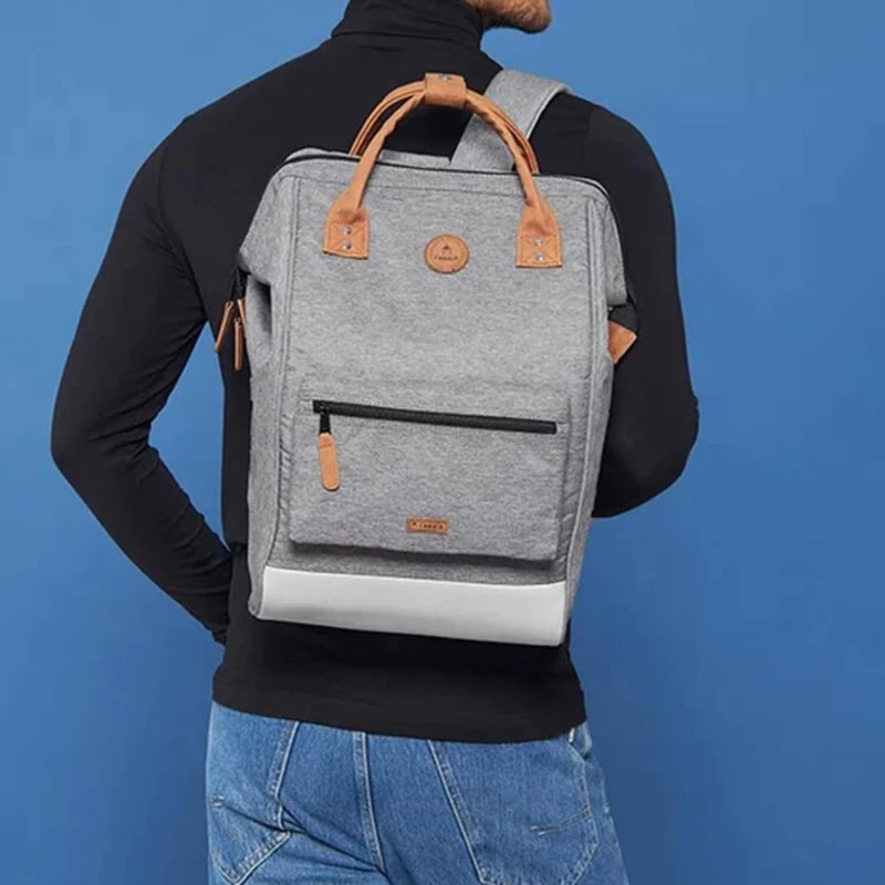 Cabaïa Sac à Dos Adventurer Mini 12 Litres + 2 Grandes Pochettes New-York 9 Cabaïa Sac à Dos Adventurer Mini 12 Litres + 2 Grandes Pochettes New-York – Image 7