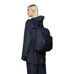 Rains Sac à Dos Base Bag 42 Cm Navy Bleu -Delsey Paris Magasin sac a dos base bag 42 cm navy bleu 4