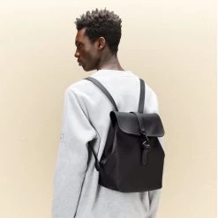 Rains Sac à Dos Bucket 30 Cm Noir -Delsey Paris Magasin sac a dos bucket 30 cm noir 2