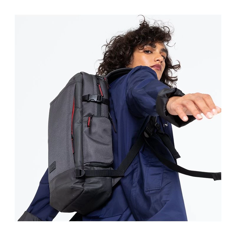 Eastpak Sac à Dos Ordinateur 15 Pouces Tecum M 19 Litres CNNCT Accent Grey 9 Eastpak Sac à Dos Ordinateur 15 Pouces Tecum M 19 Litres CNNCT Accent Grey – Image 7