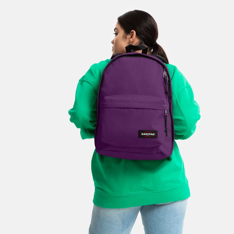 Eastpak Sac à Dos Ordinateur Out Of Office 13 Pouces Eggplant Purple 8 Eastpak Sac à Dos Ordinateur Out Of Office 13 Pouces Eggplant Purple – Image 6