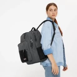 Eastpak Sac à Dos Ordinateur Pinzip 15 Pouces Black Denim -Delsey Paris Magasin sac a dos ordinateur pinzip 15 pouces black denim 3