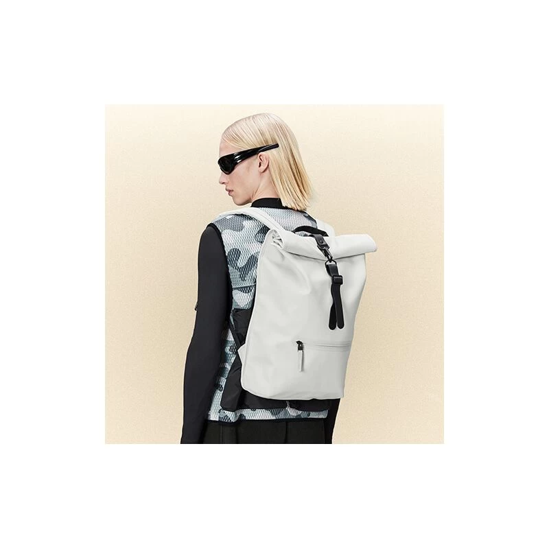 Rains Sac à Dos Rolltop Rucksack 48 Cm Ash 6 Rains Sac à Dos Rolltop Rucksack 48 Cm Ash – Image 4