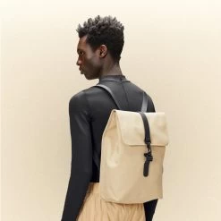 Rains Sac à Dos Rucksack 13" 42 Cm Sand 7 Rains Sac à Dos Rucksack 13" 42 Cm Sand -Delsey Paris Magasin sac a dos rucksack 13 42 cm sand 2