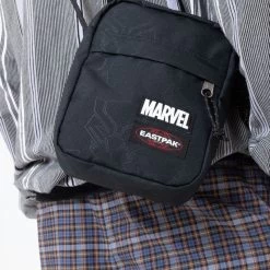 Eastpak Sac Bandoulière The One 2.5 Litres Black Panther Emboss -Delsey Paris Magasin sac bandouliere the one 25 litres black panther emboss 3