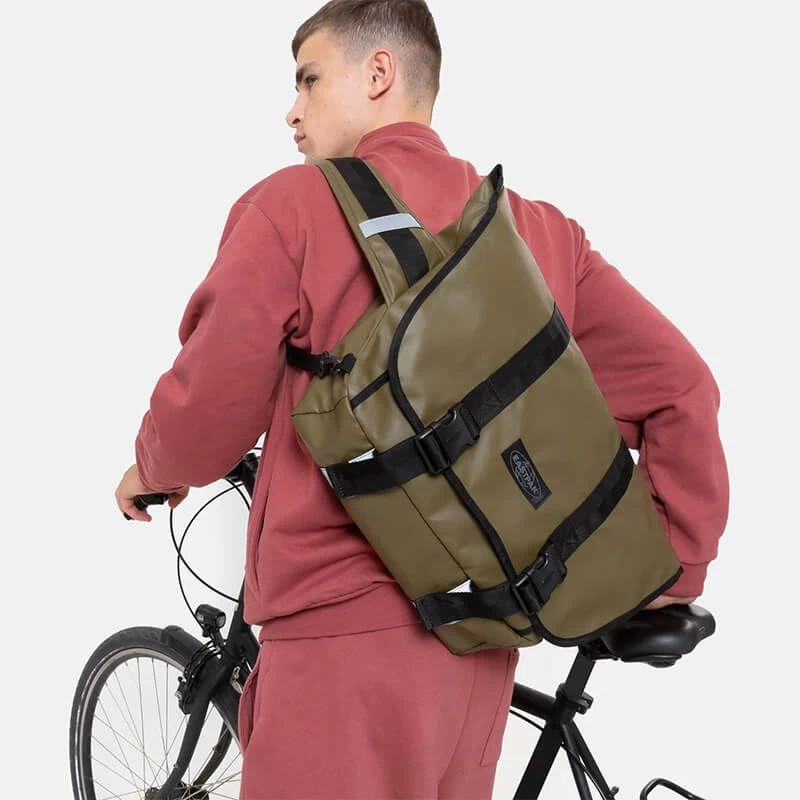 Eastpak Sac épaule Ordinateur Compatible Vélo Messer Bike Tarp Army 10 Eastpak Sac épaule Ordinateur Compatible Vélo Messer Bike Tarp Army – Image 8