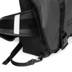 Eastpak Sac épaule Ordinateur Compatible Vélo Messer Bike Tarp Black -Delsey Paris Magasin sac epaule ordinateur compatible velo messer bike tarp black 3