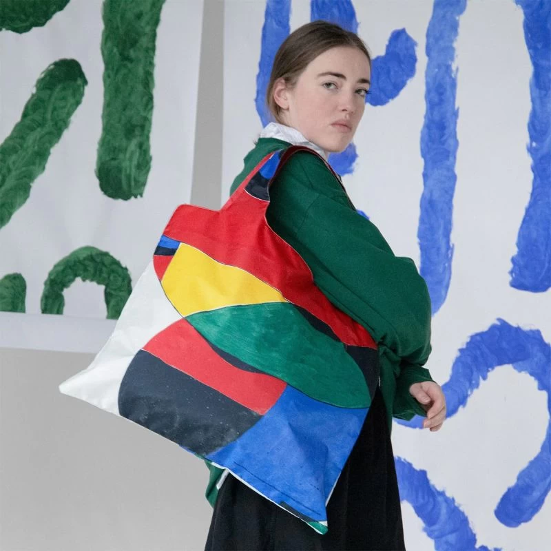 Sac Shopping Pliable Avec Pochette Zip 50cm Woman, Bird And Star From Joan Miro 7 Sac Shopping Pliable Avec Pochette Zip 50cm Woman, Bird And Star From Joan Miro – Image 5